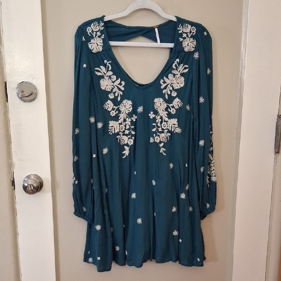 Free People Tops - Free People Teal Floral Embroidered Tunic